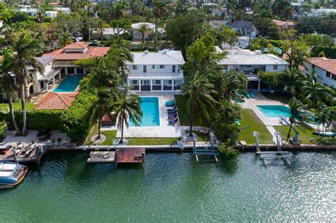 Sunset Islands Waterfront Homes For Sale Miami Beach Florida