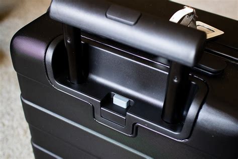 Muji Hard Suitcase Mini Review — Hermes Lapin