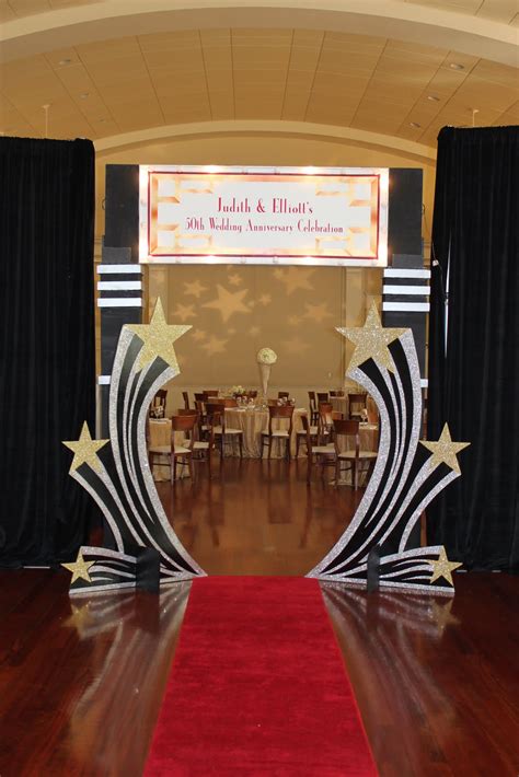 Hollywood theme party walk the red carpet in your very own hollywood party. Bluming Creativity: Hollywood Themed Party