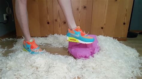 Nike Airmax 90 Crush And Destroy Pillow Old Custom Video Sofiaarmazzi Youtube