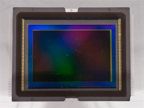 Cp 2015 Canon Shows Off Prototype 120mp Cmos Sensor Digital