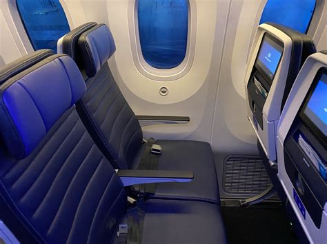Boeing Dreamliner United Economy Review Tutorial Pics Hot Sex