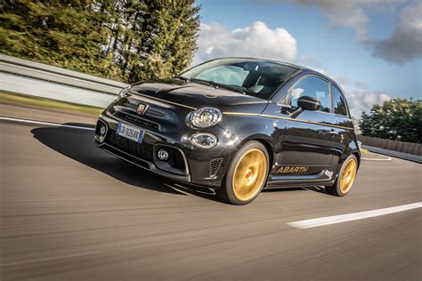 2021 Abarth 595 Scorpioneoro Is A Limited Affair Tiny Hot Hatch
