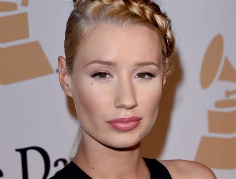 Iggy Azalea Has Breast Implants And Doesnt Want To Hide It