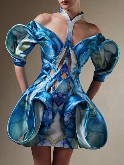 Iris Van Herpen “earthrise” Fall 2021 Couture Tumbex