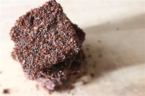4 Ingredient Easy Chocolate Chia Seed Bars Further Food