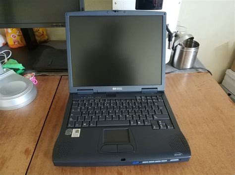 Vintage Hp Omnibook Xe2 Laptop Rare Fully Working F2065w Floppy Disk