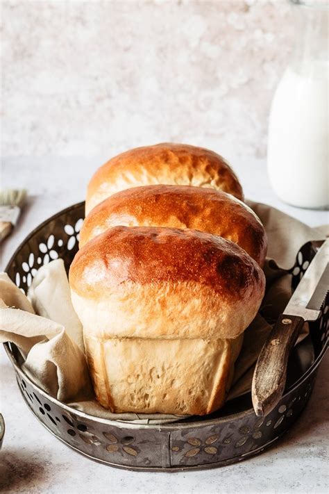 Milk bread or uyu sikppang (우유식빵) is a bread that's very popular not just in korea but in many asian countries including japan (where it also goes by shokupan), china and taiwan. HOKKAIDO MILK BREAD RECIPE | HOW TO MAKE JAPANESE BREAD