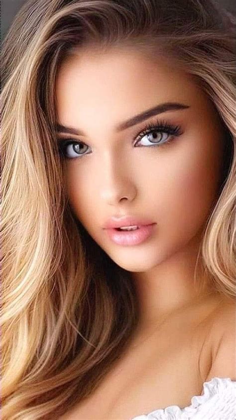 Pin By Anderson Marchi On Rosto Angelical Beautiful Blonde Beautiful Girl Face Beautiful Girls