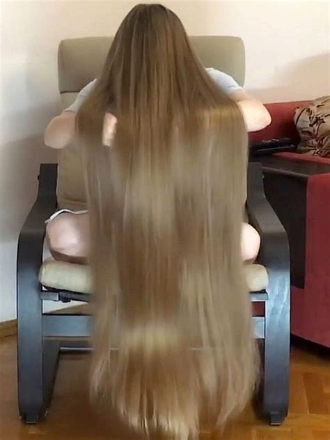 Video Blonde Rapunzel Hair Covering In Chair Realrapunzels My Xxx Hot