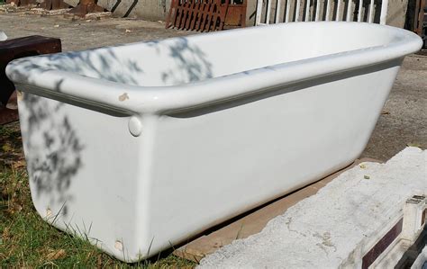 Badewannen aus eisen oder stahl. Englische Badewanne im schlichten Jugendstil | Historische ...