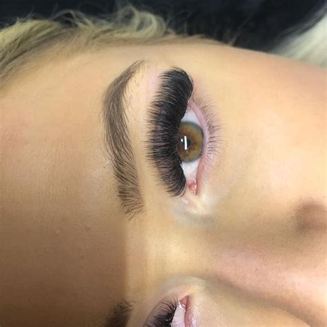 How Gorgeous Is This Set Russian Lashes Lash Extensions Styles