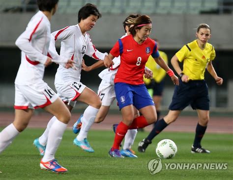 조소현 선수에 이어 또 여자축구선수 축구화 후원을 하게 되었습니다. 지소연·장슬기·조소현 '지일파가 일낸다!' | 연합뉴스