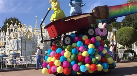 Inside Out Float Pixar Play Parade Bing Bong Pixar Fest Disneyland