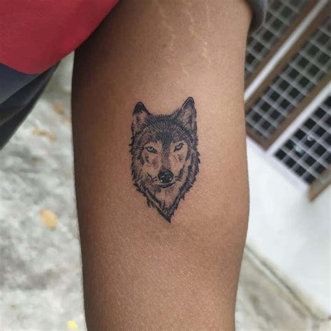 50 Best Small Wolf Tattoo Ideas