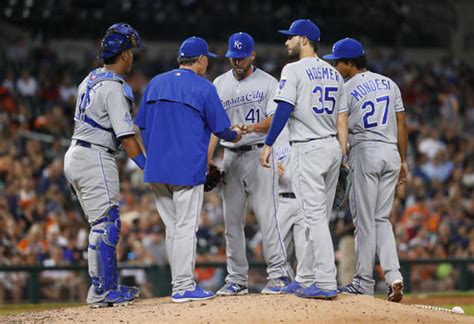 Duffy Homers Lead Royals Over Tigers