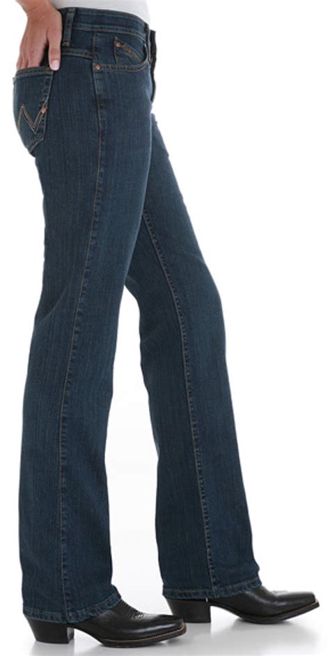 Wrangler Womens Q Baby Stretch Mid Rise Regular Fit Boot Cut Jeans