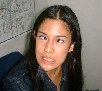 Foto Lucu - Ekspresi Wajah Jelek Selebriti | Dunia Lucu-Lucu