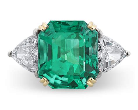 Evaluating Emeralds A Guide To Emerald Colors Ms Rau