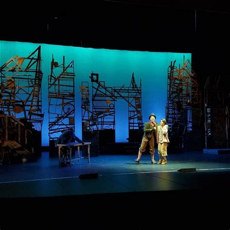 Oliver Twist Designed By Mauri Anne Smith Scenic Design Set Design