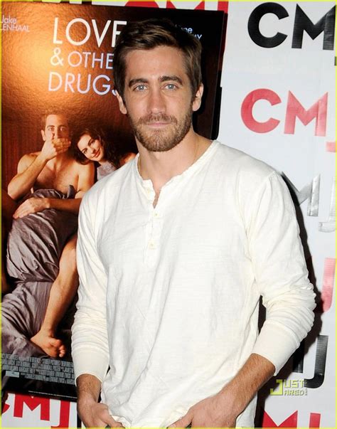 Jake Gyllenhaal Love And Other Drugs Screening Photo 2489346 Jake