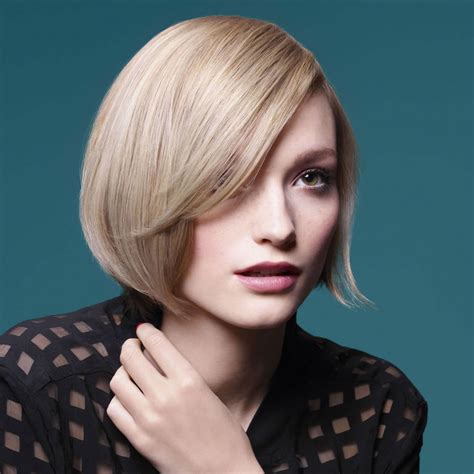 2018 Bob Hairstyles For Short Hair And Easy Fast Bob Hair Cut Image