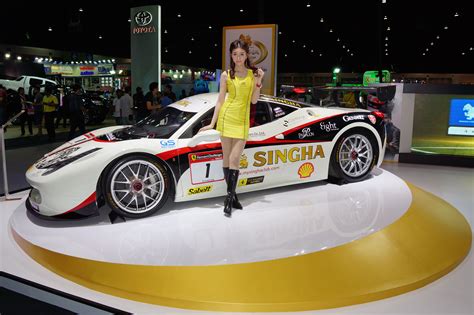 Wallpaper Show Girls Woman White Sexy Cars Sports Beautiful Beauty Fashion Yellow