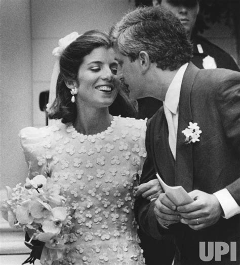 Photo Caroline Kennedy And Edwin Schlossberg Kiss On Their Wedding Day