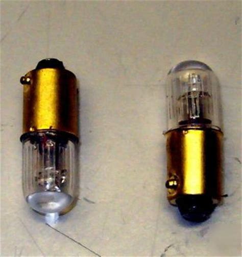 Always contain neon alone, but may contain a mixture of gases. NE51 ne-51 B1A neon shorts lamp for hickok tube tester