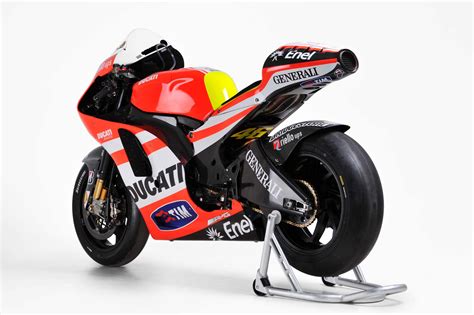 The motogp racing season is almost upon us, as the next few weeks will serve as of course, the star of the show is ducati's motogp race bike for the 2019 season, the. Stoner & Rossi's Ducati MotoGP Bikes up for Auction ...