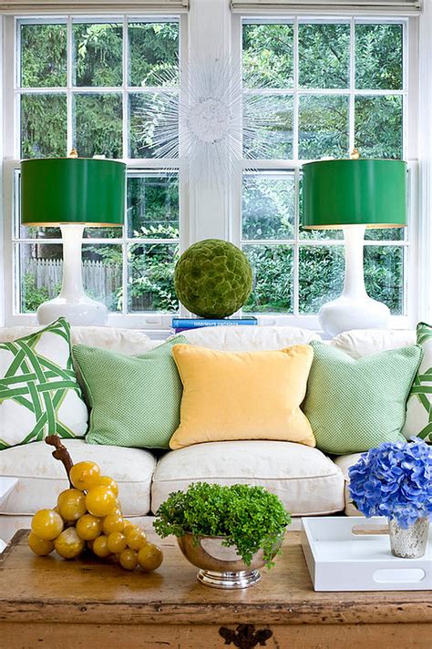 40 Summer Living Room Decor Pieces To Brighten Your Home