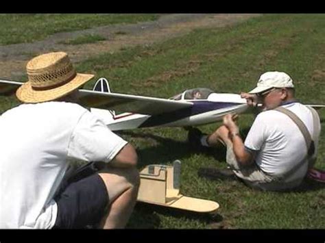 read book a pilot's guide to the schweizer 300c: Schweizer 1-26 Aerotow - YouTube