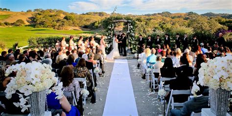 Byron bay is considered as one of the most sought after wedding destinations in australia. Cinnabar Hills Club Weddings | Get Prices for Wedding ...