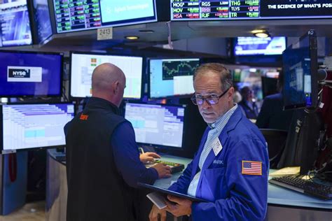 Rising Big Tech Stocks Help Wall Street Claw Back Half Its Loss From