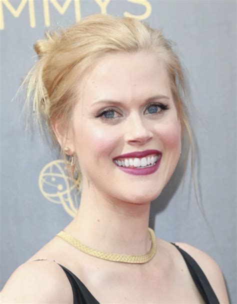 27 Best Images Of Janet Varney Irama Gallery