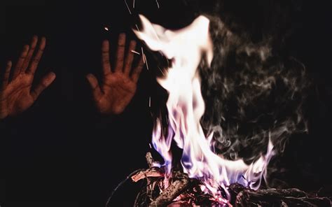 Download Wallpaper 3840x2400 Bonfire Fire Hands Flame Sparks Dark