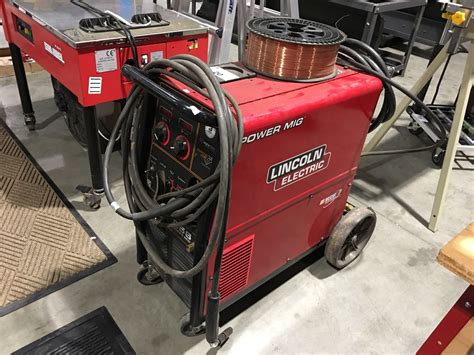Lincoln Electric 256 Power Mig Welder With Spool Of Copper Wire Able