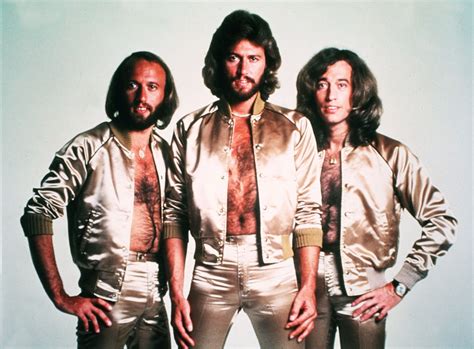 30 Amazing Vintage Photos Of The Bee Gees In The 1970s Vintage Everyday