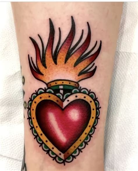 Pin By Hillary Lara On Tattoos Sacred Heart Tattoos Traditional
