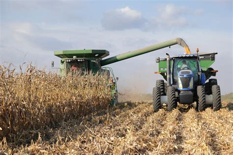 Farm Economy Downturn Prompts Fears Of A ‘crisis Iowa Public Radio