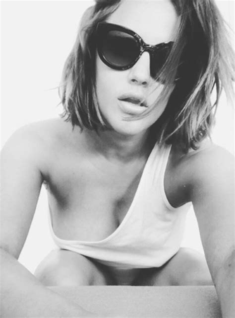 Caroline Flack Insta Love Island Babe Flaunts Assets In Hot Braless Snap Daily Star