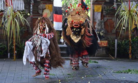 Barong Dance Ubud Bali Schedule Location And Ticket Prices Sandholiday