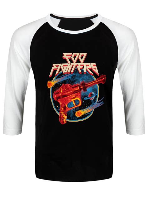Dave grohl, nate mendel, pat. Foo Fighters Ray Gun Men's Raglan T-Shirt - Buy Online at ...