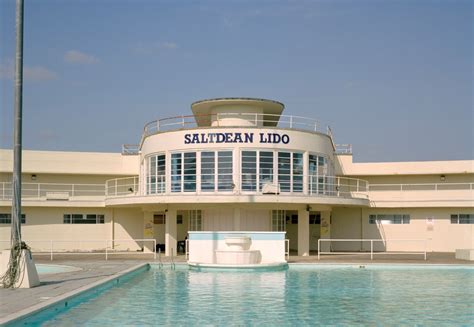 9 Spectacular Public Swimming Pools In The Uk