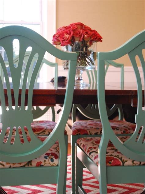 Love The Color And Detail Painted Dining Chairs Painted Furniture
