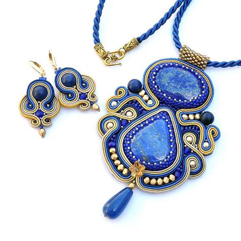 If there is not an air space between a bookshelf and the table, then that bookshelf does not count. Lapis lazuli set. Do you like it? It's available on @etsy ...