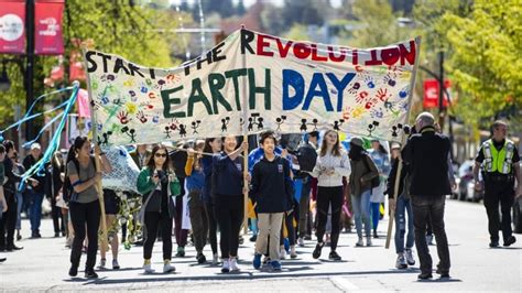 Earth Day Parade Marches Through East Vancouver Cbc News