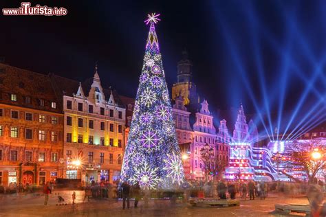 Mercato di Natale a Wroclaw, Polonia - Turisti ... | Foto ...