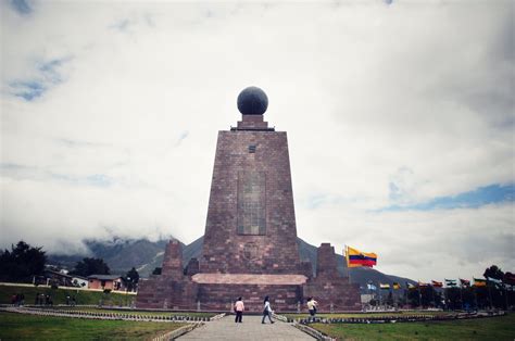 Photos De Monuments En Equateur