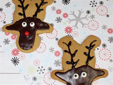 Turn our easy gingerbread recipe into festive reindeers with a steady hand and some fondant. Upsidedown Gingerbread Man Made Into Reindeers / Easy And ...